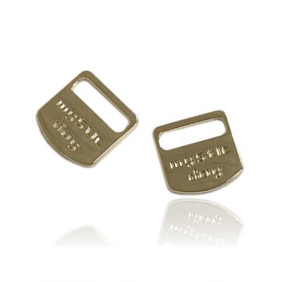 China Professional Supplier Logo Nickel Free Engraving Hot Stamping Tag Custom Design Rust-Resistant Solid Gold Metal Garment Label for sale