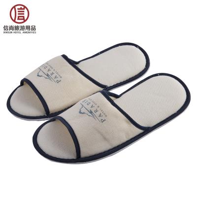 China Wholesale Customizable 3mm EVA Foam Non Woven Knitted Fabric Hotel Hospital And Spa White Disposable Slipper for sale