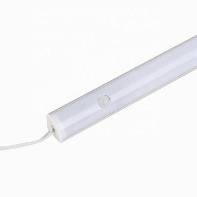 China Modern Modern 60CM Cabinet Led Human Body Light Induction Used In Cabinet Corners Light Balance SMD2835 Touch Sensor Cabinet Light for sale