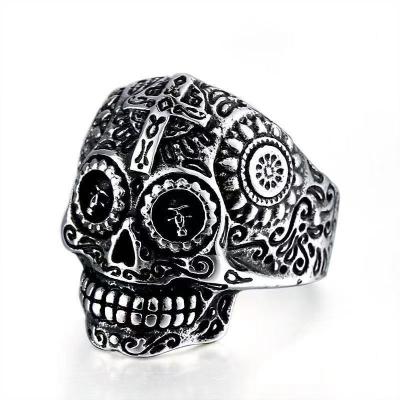 China Factory Wholesale Punk Plated Huge Heavy Punk Gothic Ring Predator Head Warrior Skull Ring For Men Band for sale