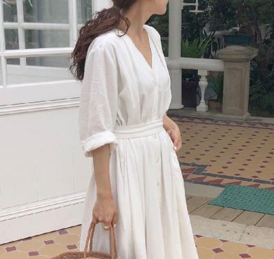 China 2021 Wild Sleeve V-Neckline Anti-Wrinkle Casual Dresses Simple Pleated Lace Up Loose Long Sleeve Cotton And Linen Dress for sale