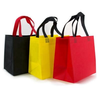 China Handled Reusable Non Woven Box Bag Shopping Bags Bolsas Reutilizables Small Handle Bag for sale