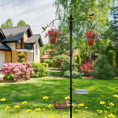 China Bird Feeder Stocked Standing Hooks And Hangers Around Mesh Flower Bird Straight Feeder Pole Cute Outdoor Squirrel Proof for sale