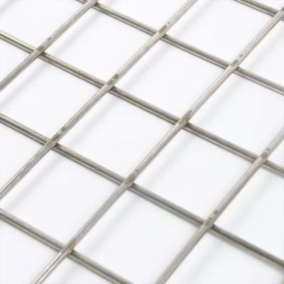 China Corrosion Resistance 4.2mm Metal Galvanized Wire Mesh Sheet Panel 50x200mm Welded Wire Mesh Panels for sale