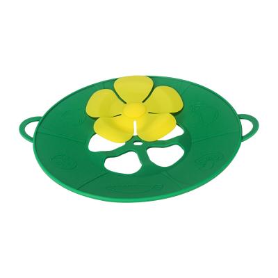 China Viable Wholesale Eco-friendly Safe Cooking Boil Over Safeguard Microwave Lid Silicone Spill Stopper Pot Cover for sale