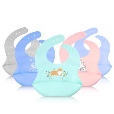 China WATERPROOF Washable Bib Eco-friendly Soft Food Pouch Feeding Waterproof Bib Silicone Baby Bibs for sale