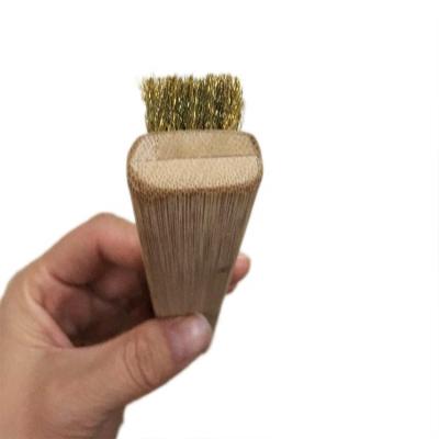 China Bristle Brush High Quality Galvanized Stainless Steel Brass Wire Cleaner With Wooden Handle In Brush for sale