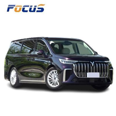 China 2023 Dong Femg Voyah Dreamer 7 Seats Luxury MPV Dongfeng Voyah 4WD Electric Cars for Family 180km/H 605km High Performance for sale