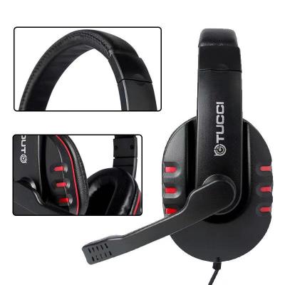 China New Design Earphone 2021 Good Sound Field High Comfort 2*3.5 Stylish Interface Factory Hot Selling Computer Headphones for sale