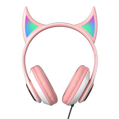 China 2021 Newest Hot Selling Headband Cat Ear Bests Studio Gaming Travel Computer Gaming Earphone Gaming Headset Big Led Lightweight for sale