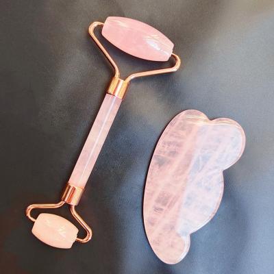 China Good quality natural beauty face beauty quartz jade roller massager gua sha pink crystal board set face massage jade roller for sale