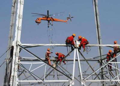 Cina Torri ad alta tensione d'argento della trasmissione, linea sopraelevata torre di alta tensione in vendita