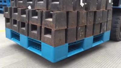 China Op zwaar werk berekende Grote Stapelbare Dubbele Kantenhdpe Plastic Pallet Te koop