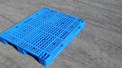 Cina l'euro carrello elevatore dell'HDPE del pallet di plastica resistente ricicla i prezzi di plastica del pallet dell'esportazione in vendita