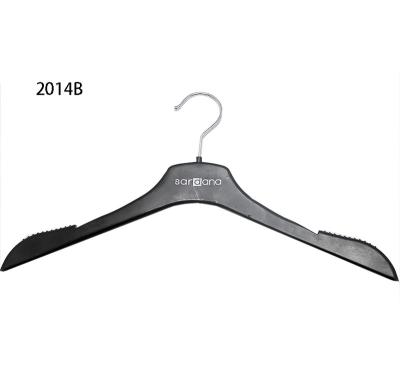 China SHOW OFF high quality anti slip plastic coat hangers, anti slip hanger for women skirt for sale