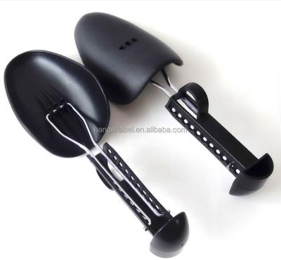 China Protect Plastic Adjustable Shaft /stretcher, plastic shoe shoe filler for sale