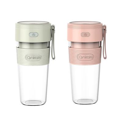 China New Household Outdoor Portable Fruit Squeezer Cordless Juicer Cup Juice Mixing Blender Mini for sale