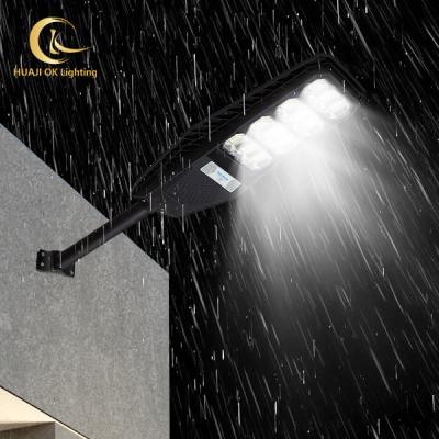 China Easy Installation Waterproof 300 Watt 100W Solar Street Led Solar Lamp Outdoor Lights All In One 200w With Battery for sale