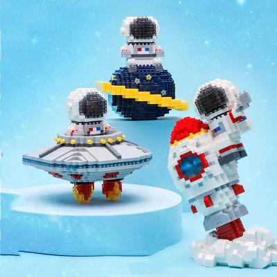 China DIY Blocks New Astronaut Rocket Moon DIY Mini Blocks Space Astronaut Building Blocks Fly Bricks Toys For Kids Birthday Gifts Decorums for sale