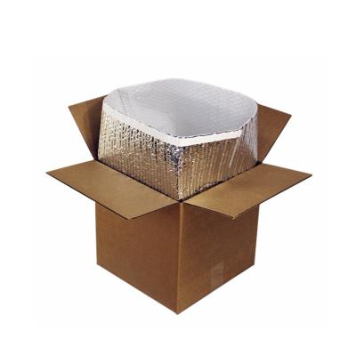 China Thermal Retardant Cold Chain Shippers Foil Bubble Mailers Insulated Box Liners for sale