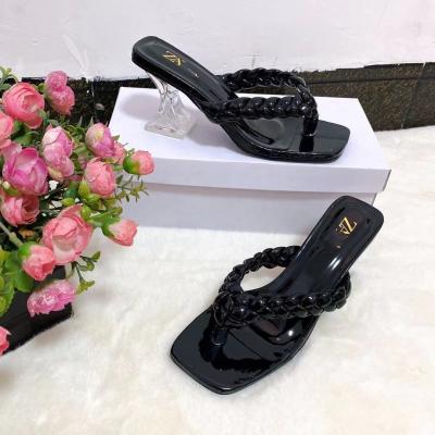 China LE SLIDES New Design Solid CUSHIONING Braided Pure Color Flip Flop High Heel Square Toe Sandals Slippers Women for sale