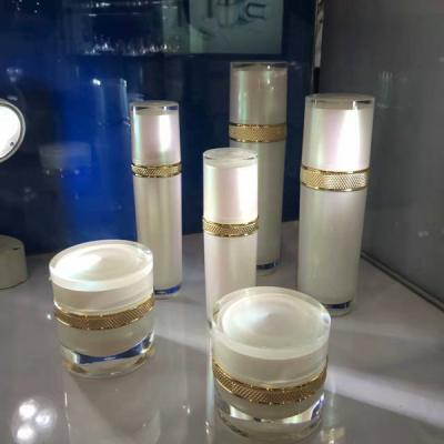 Китай упаковка бутылки лосьона пустой роскошной сыворотки дамы 30ml 50ml 100ml 120ml самой последней косметической акриловая продается