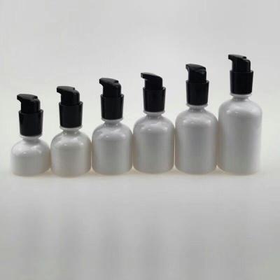 China PET shampoo bottle cosmetic bottles with lotion pump 10ml 15ml 20ml 30ml 40ml 50ml for sale