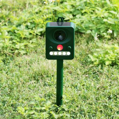 China Viable Success Ultrasonic Outdoor Animal Pest Reflector Solar Mole Reflector For Garden for sale