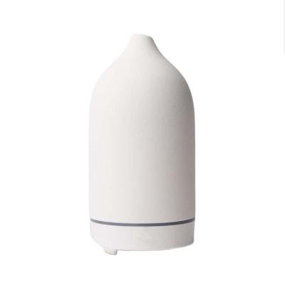 China Cheap Outdoor White Electric Ultrasonic Essential Oil Diffuser Humidifier Ceramic Air Fragrance Diffuser Oil for sale