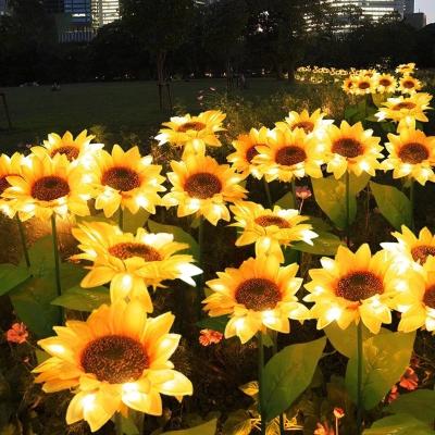 China Sunflower Outdoor Decorative Solar Power Light Outdoor Home Waterproof Landscape Lighting Garden Decoration Lawn Lamp LED Solar Sunflower Lights for sale