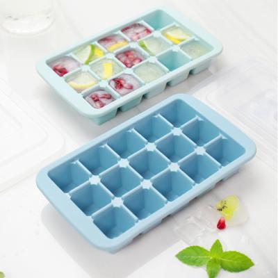 China New Arrivals 15 Cavity Flexible Flexible Silicone Ice Cube Tray With Lids For Whiskey Cocktails for sale