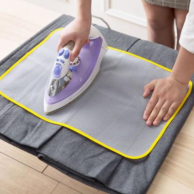 China Traditional High Quality Ironing Board Mat Cloth Cover Protect Ironing Cloth Mesh 40x60cm Heat Resistant Pad for sale