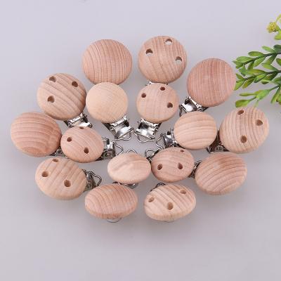 China Fopspeen Emzik Chupete Wood Holder 30mm Round Free Beech Schnuller Three-Hole Baby Pacifier Chain Clip for sale