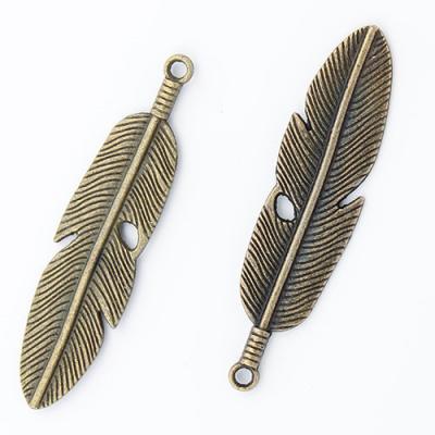 China Environmental Friendly China Made Long Heavy Filigree Feather Women Pendant Necklace Chains Pendant Jewelry Making Bails for sale