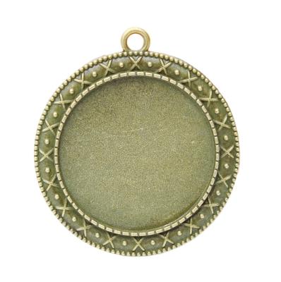 China Environmental Friendly Custom Filigree Side Base Fit 30mm Cabochon Blank Round Bezel Pendant Trays for sale