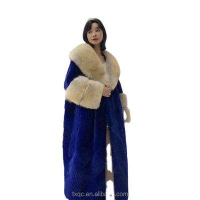 China Anti-wrinkle 2023 Fashion Design Popular Winter blue Plus Size Natural Real Mink Fur Long Coat For Women Coats for sale