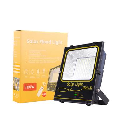 China Garden Two Head Solar Led Flood Light 200w 100w , Led Solar Dusk To Dawn Solar Flood Light for sale