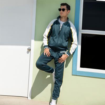 China Custom Logo Two Piece Men Sweatsuit Breathable Sets Soccer Running Empty Sports Gym Polyester Tracksuits for sale