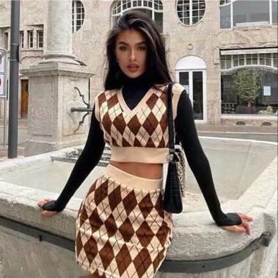 China 2021 New Arrival Autumn Ladies England Style Argyle Tank Top Breathable Pattern Knitted Skirt 2 Piece Sets for sale