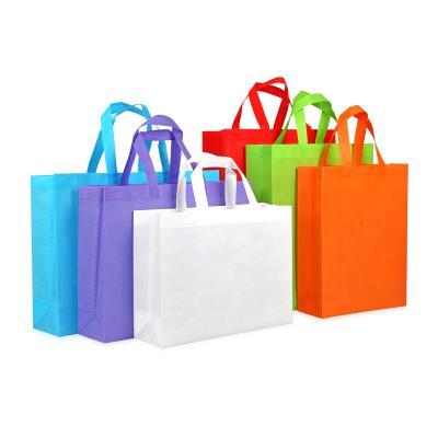 China High Quality Recyclable Custom Logo Fashion Tote Bag Handle Coated Non Woven Shopping Bags With Logos for sale