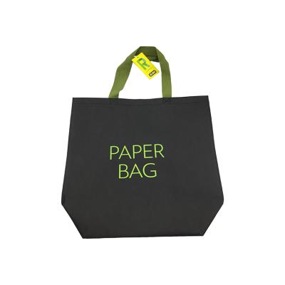 China Recyclable Paper Bag Fashion Gift Travel Shopping Custom Classic Customized Logo Black Kraft Paper Bag for sale