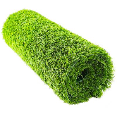 China Natural Artificial Football Field Green Garden Grass Roll Football Sports Lawn Floor Mat Roll Football Synthetic Turf Mat For Outdoor Golf for sale