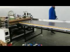 Production process of plastic box production equipment