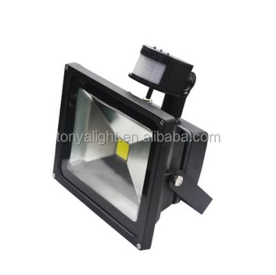 China IP66 100W Flood Light Outdoor Fluter Aluminum Led High End Led Reflector Lamp for sale