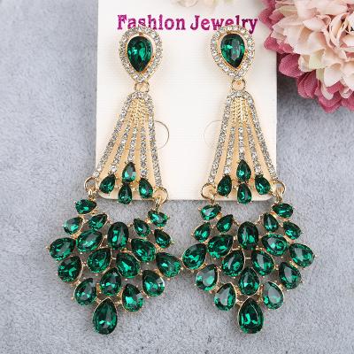 China Exclusive Stunning Hyperbole Long Water Droplets Dangle Women Shape Emerald Green Crystal Rhinestone Drop Earrings Bridesmaid Jewelry for sale