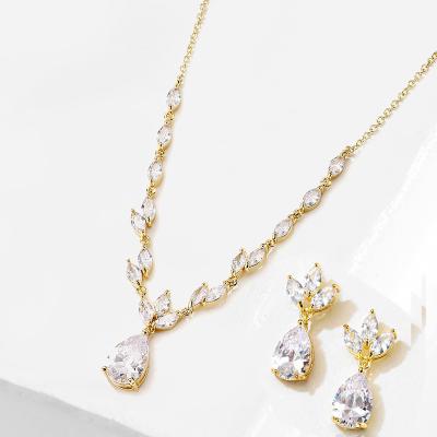 China AAAAA Romantic Zircon Bridal Jewelry Sets Wedding Accessories Jewelry Luxury CZ Diamond CZ Earrings And Necklace For Women for sale