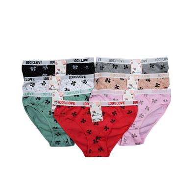 China Woven Weaving Breathable Cotton Underwear Dot Pattern Middle Waist Mature Underwear for sale