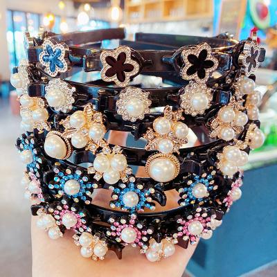 China USE 2022 New Fashion Hair Accessories Vintage Women Girls Small Hair Clips Circle Headband Pearl Rhinestone Braided Headbands for sale