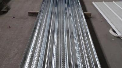 Cina La perforazione galvanizzata ha ondulato la lamiera di acciaio, pannelli galvanizzati laminati a caldo del tetto in vendita