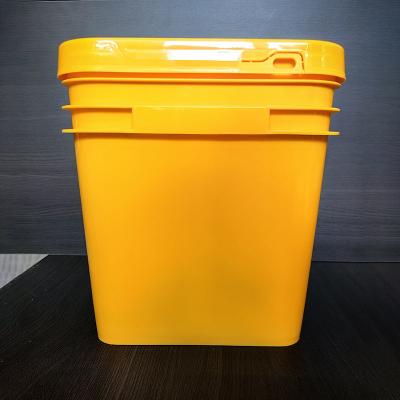 China Leak Proof 8 Gallon Square Buckets With Lids Snap On Square Five Gallon Buckets for sale